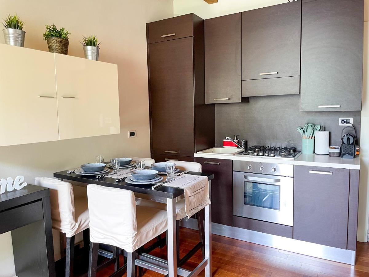 Regina Di Laglio - Free Parking, Garden, Lake View Екстериор снимка